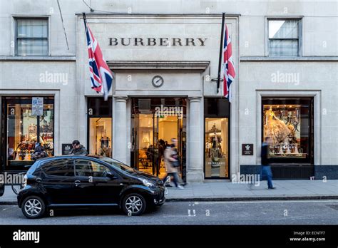 is burberry selling uk